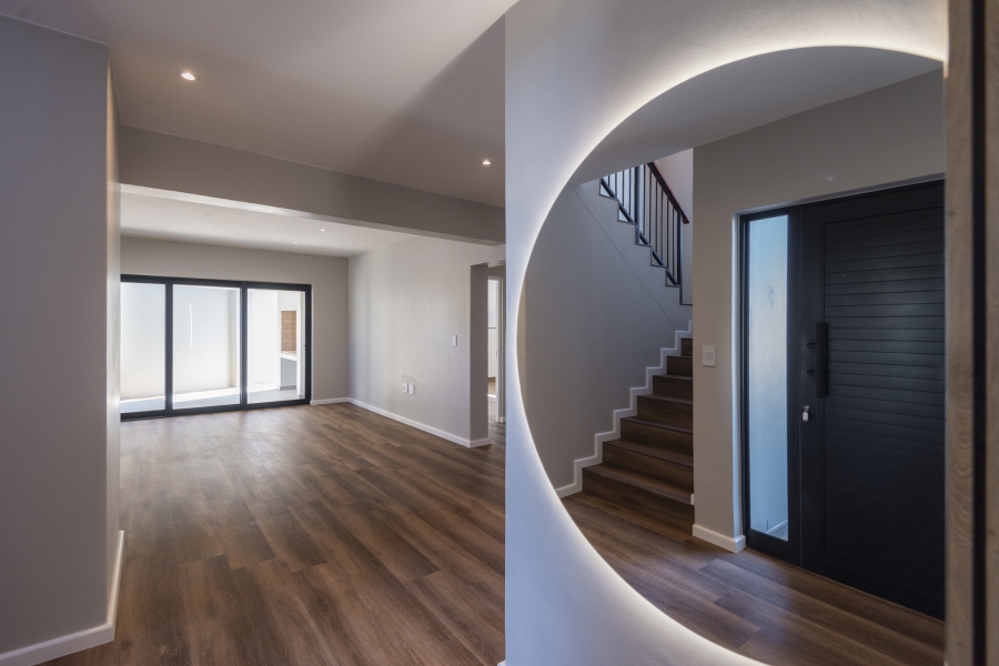 3 Bedroom Property for Sale in Country Club Western Cape